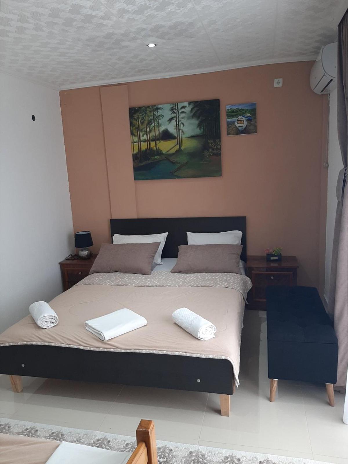 Becic Apartments Улцин Екстериор снимка