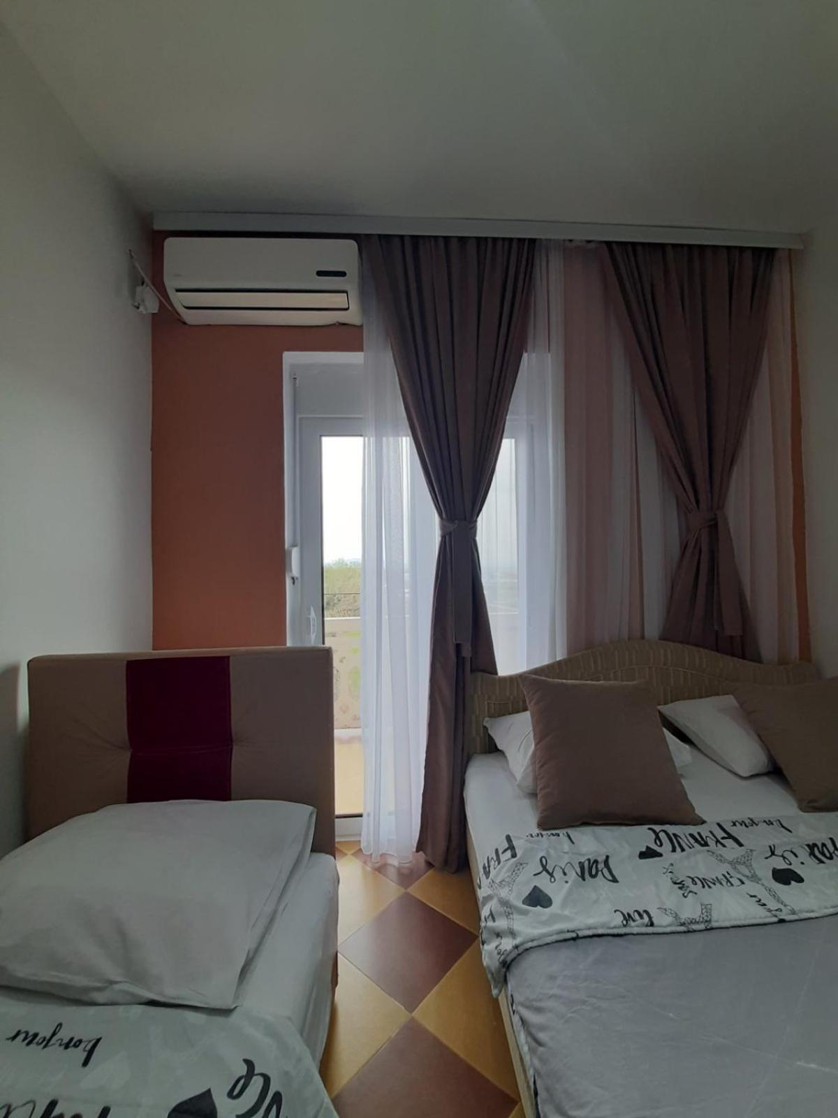 Becic Apartments Улцин Екстериор снимка