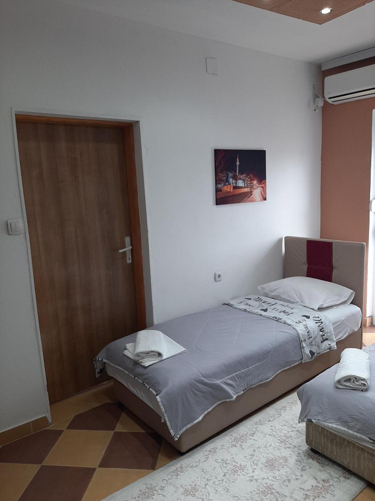 Becic Apartments Улцин Екстериор снимка