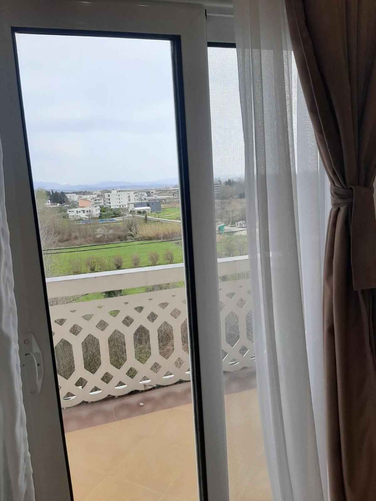 Becic Apartments Улцин Екстериор снимка