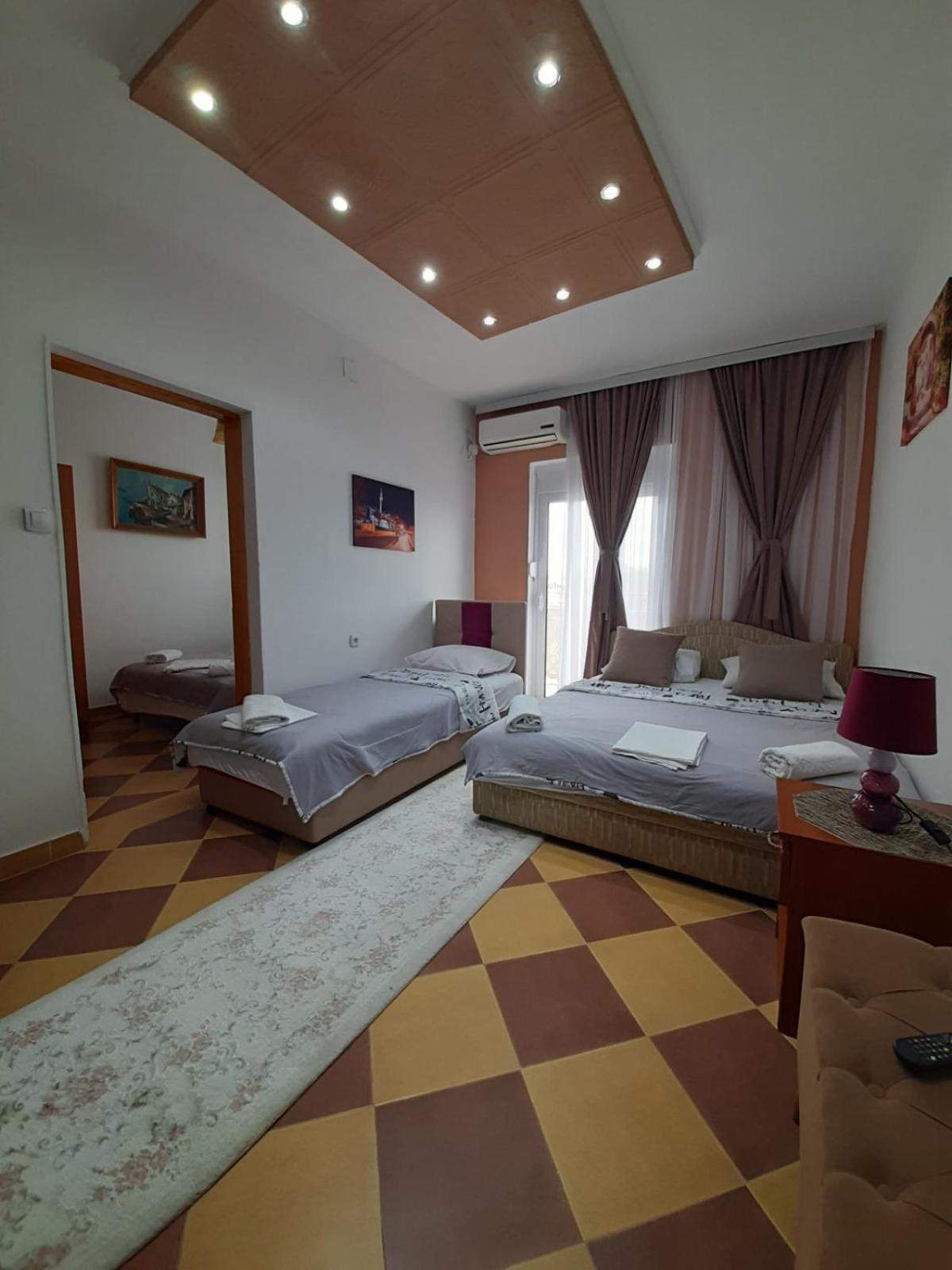 Becic Apartments Улцин Екстериор снимка