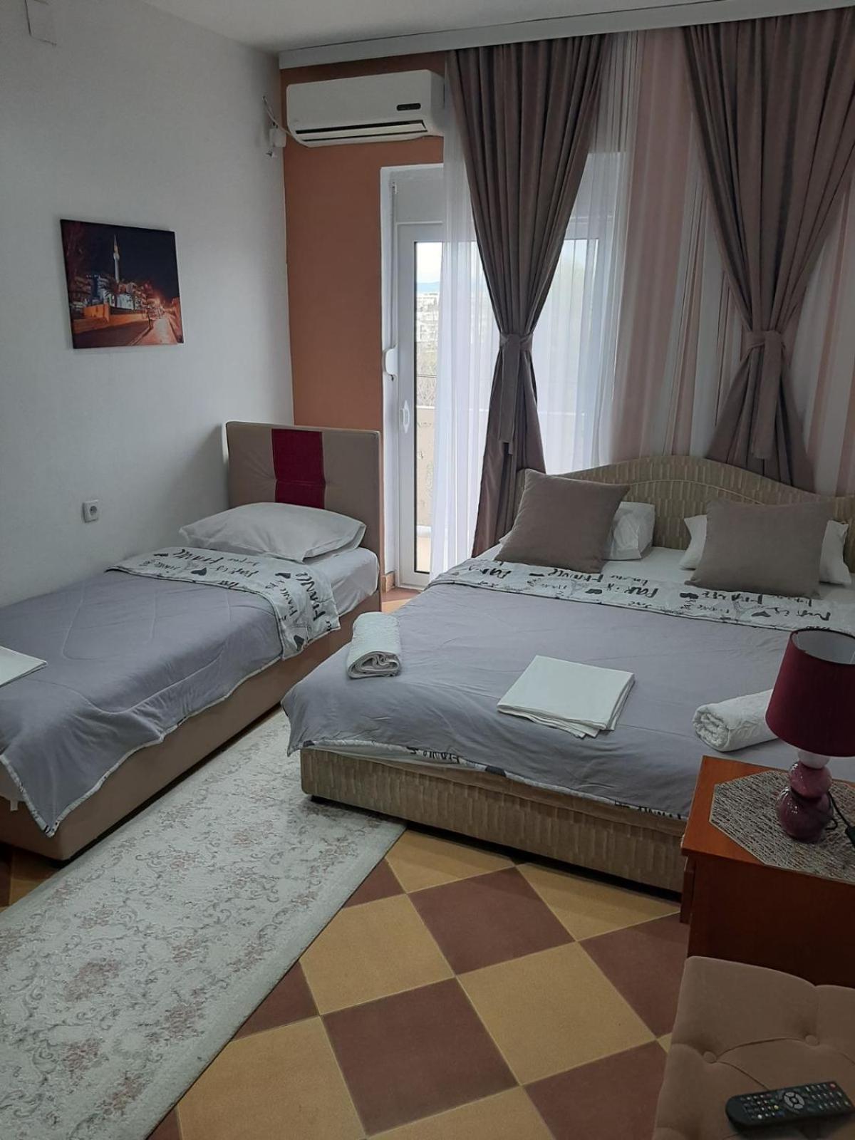 Becic Apartments Улцин Екстериор снимка