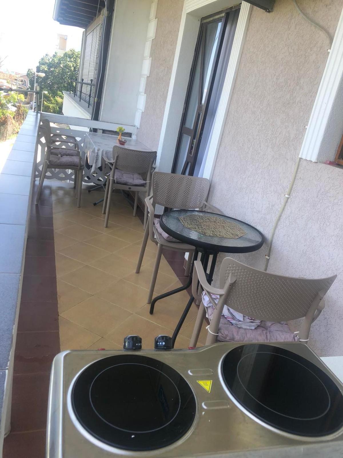 Becic Apartments Улцин Екстериор снимка