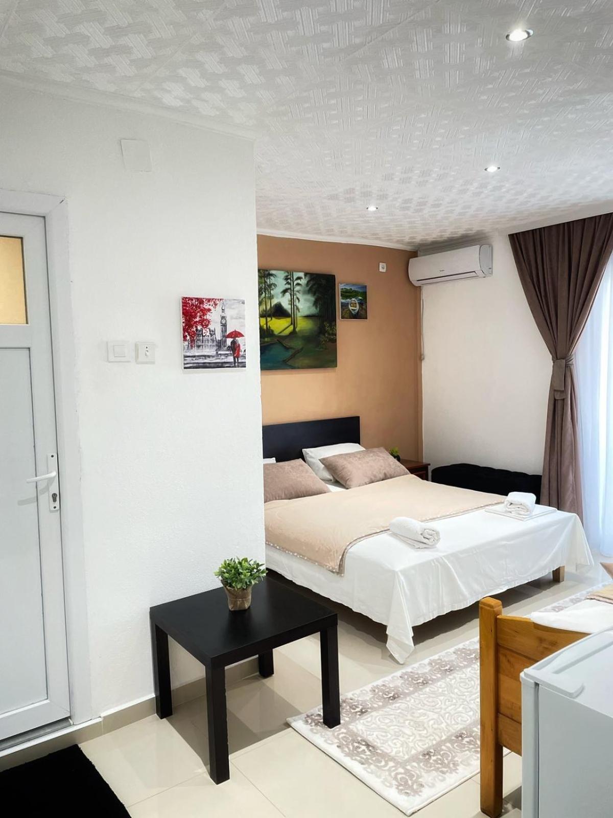 Becic Apartments Улцин Екстериор снимка